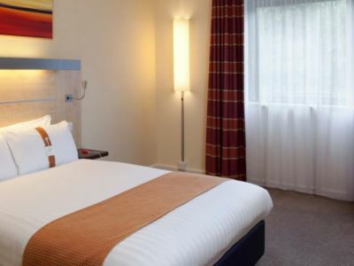 Holiday Inn Express Walsall M6, J10 By Ihg Bagian luar foto